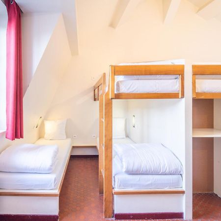 Mije Marais Hostel باريس المظهر الخارجي الصورة A typical room at a hostel