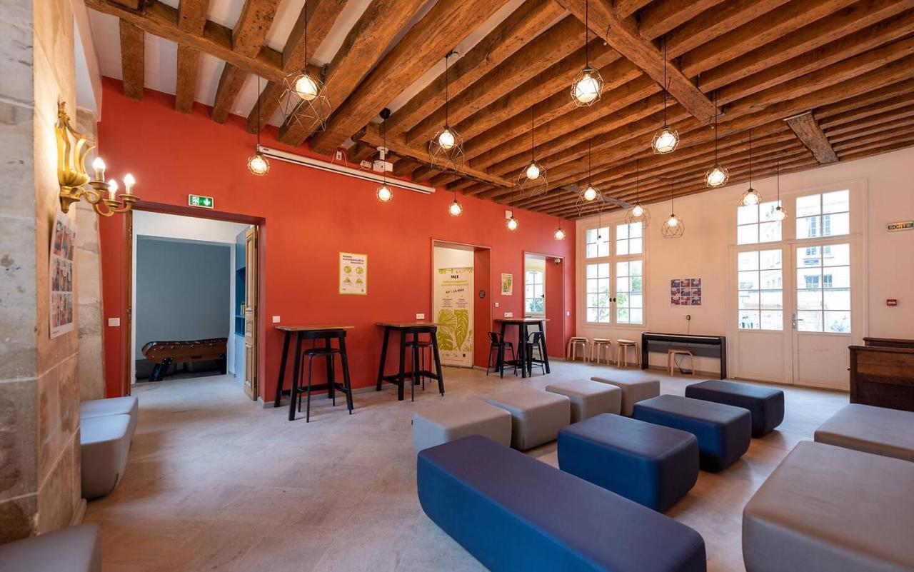 Mije Marais Hostel باريس المظهر الخارجي الصورة The common room at the University of Roehampton
