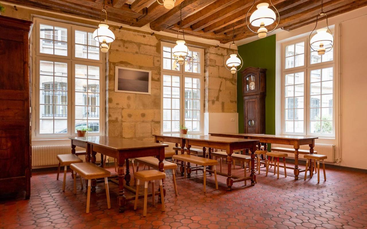 Mije Marais Hostel باريس المظهر الخارجي الصورة The interior of the restaurant