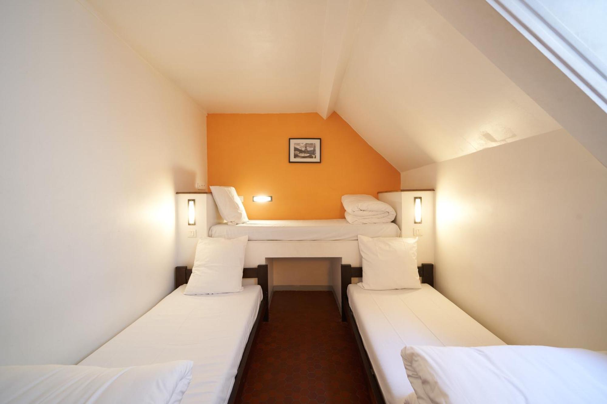Mije Marais Hostel باريس المظهر الخارجي الصورة A typical room at the hotel