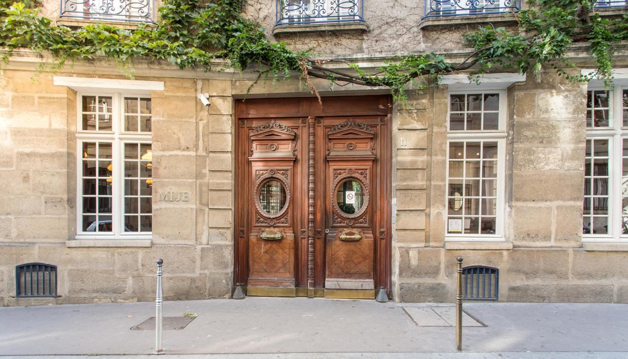Mije Marais Hostel باريس المظهر الخارجي الصورة Hôtel de Matignon