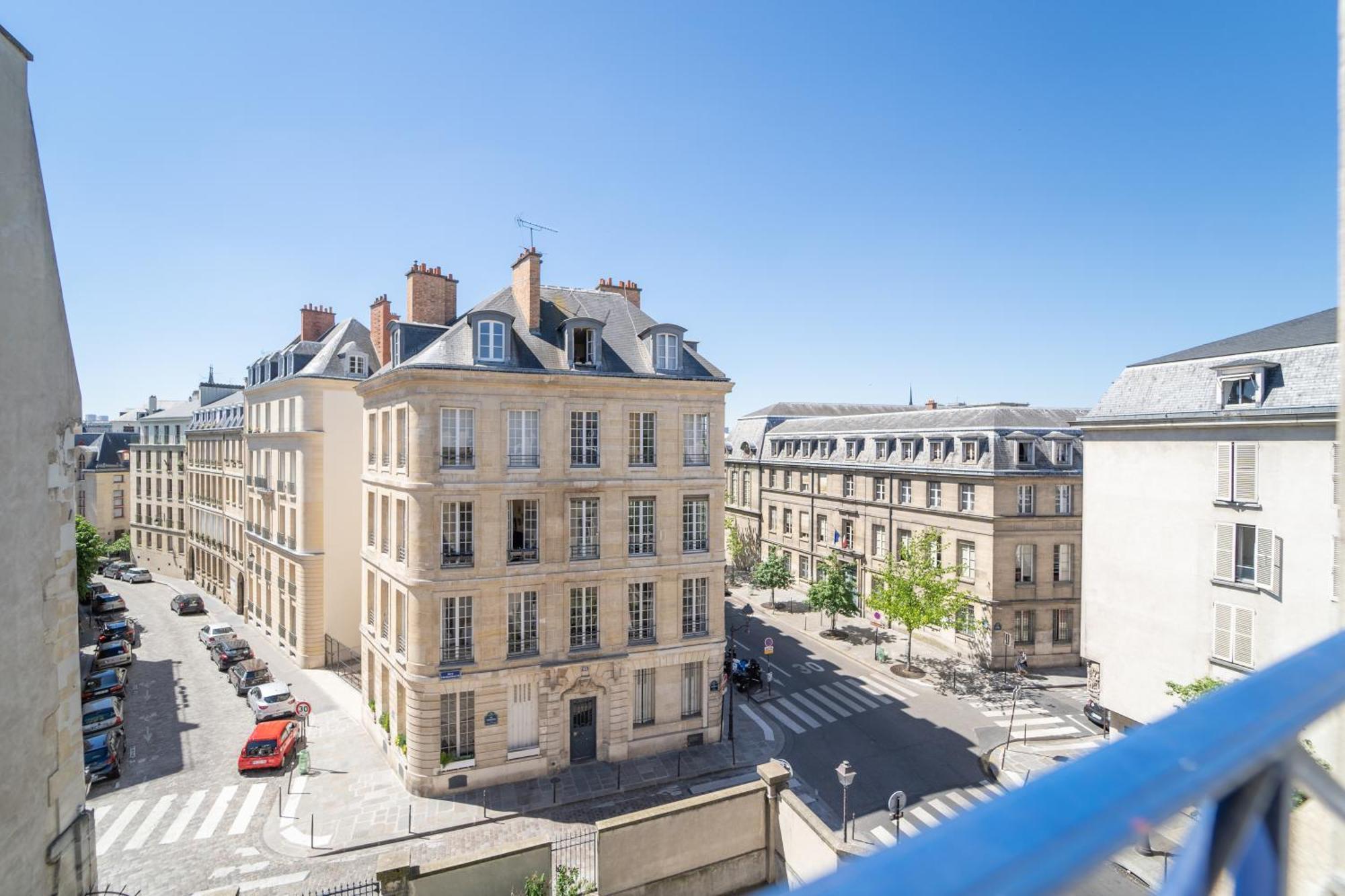 Mije Marais Hostel باريس المظهر الخارجي الصورة Rue de Grenelle